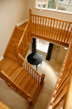 ¼ LANDING STAIRCASE